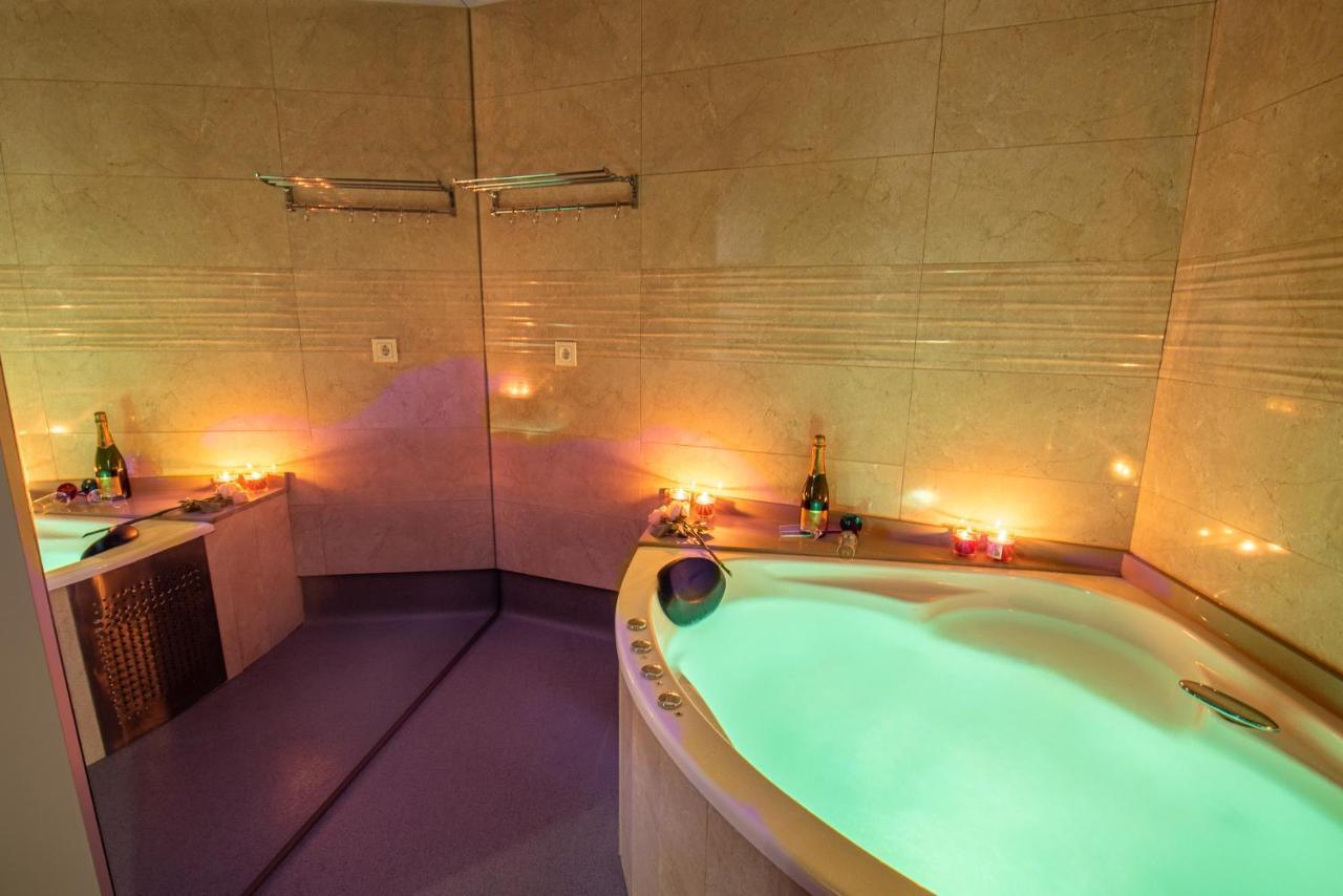 Apartamentos Spa Las Caldas Y Spa El Balneario โอเบียโด ภายนอก รูปภาพ